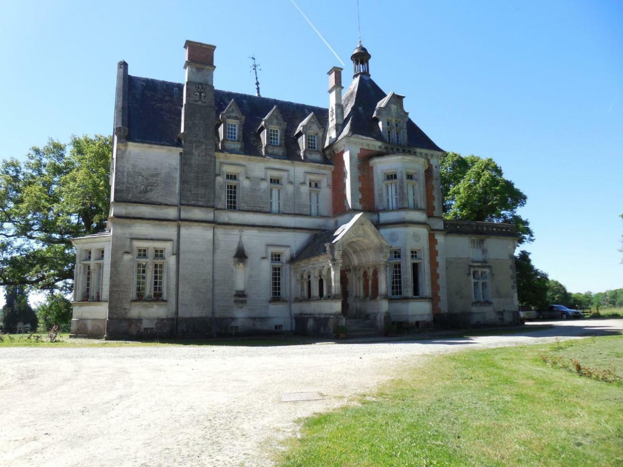 Chateau De La Redortiere Bed and Breakfast Mouzon  Exterior foto